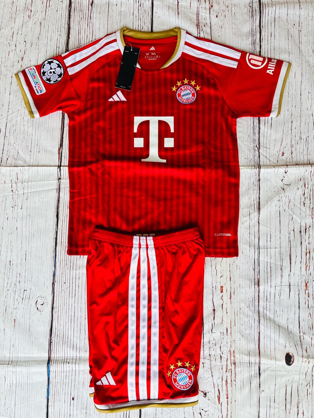 Bayern Jersey Harry Kane 
 Sets For Kids - Picture 2 of 5